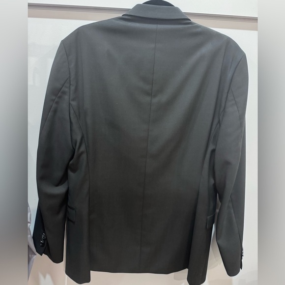 2 piece suit ; Tiger of Sweden Suit (Jacket and Pants) - Picture 4 of 9